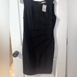 Black Sideburst Boat Neck Sleeveless Ruched Pencil Dress